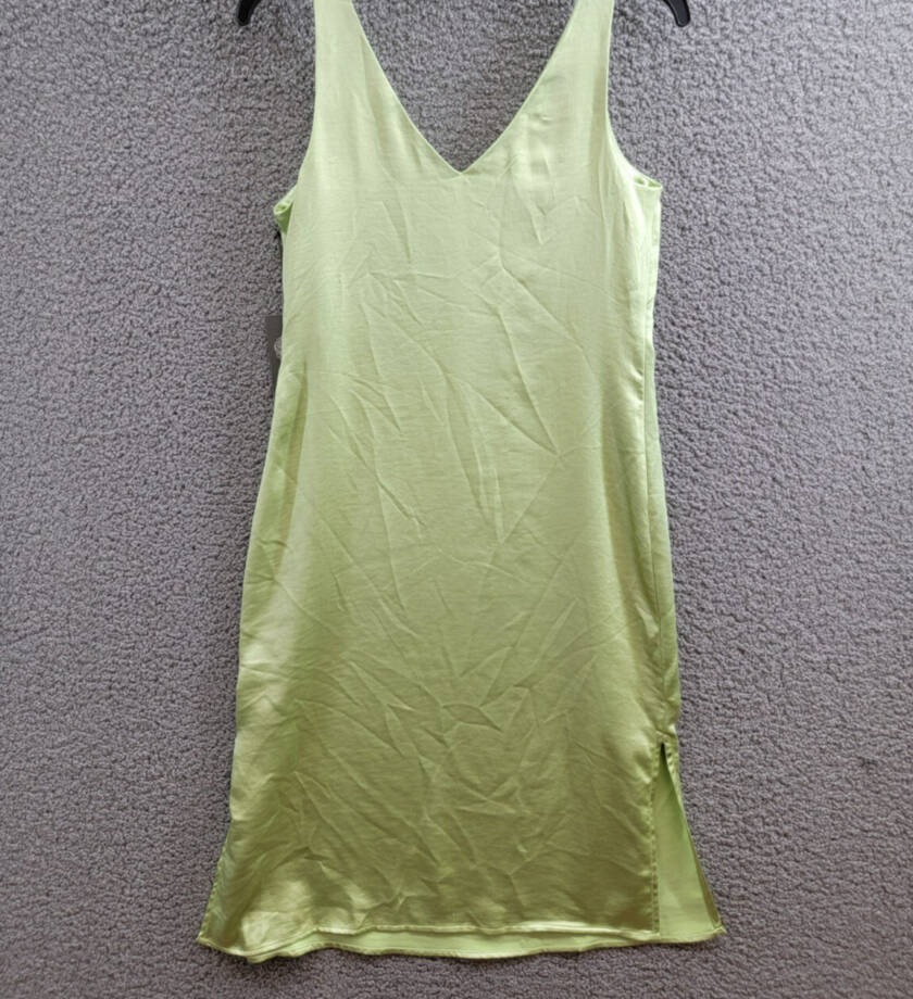 Vince Camuto V-Neck Sleeveless Slip Dress Women's XS Foam Green Slit Pullover
