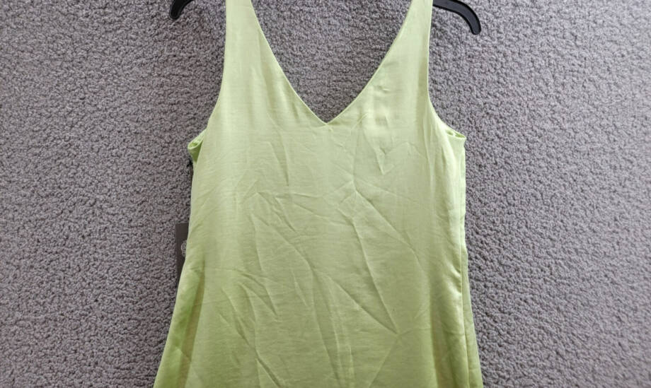 Vince Camuto V-Neck Sleeveless Slip Dress Women's XS Foam Green Slit Pullover