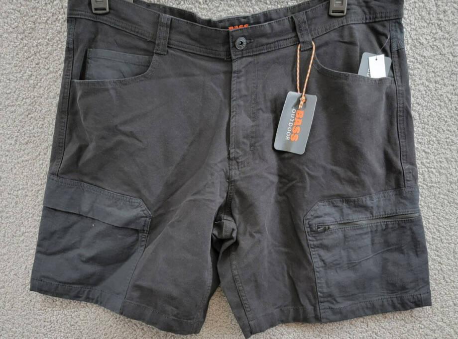 BASS OUTDOOR Worker Cargo 9" Shorts Men's 40 Caviar Zipped Pockets Button Zip