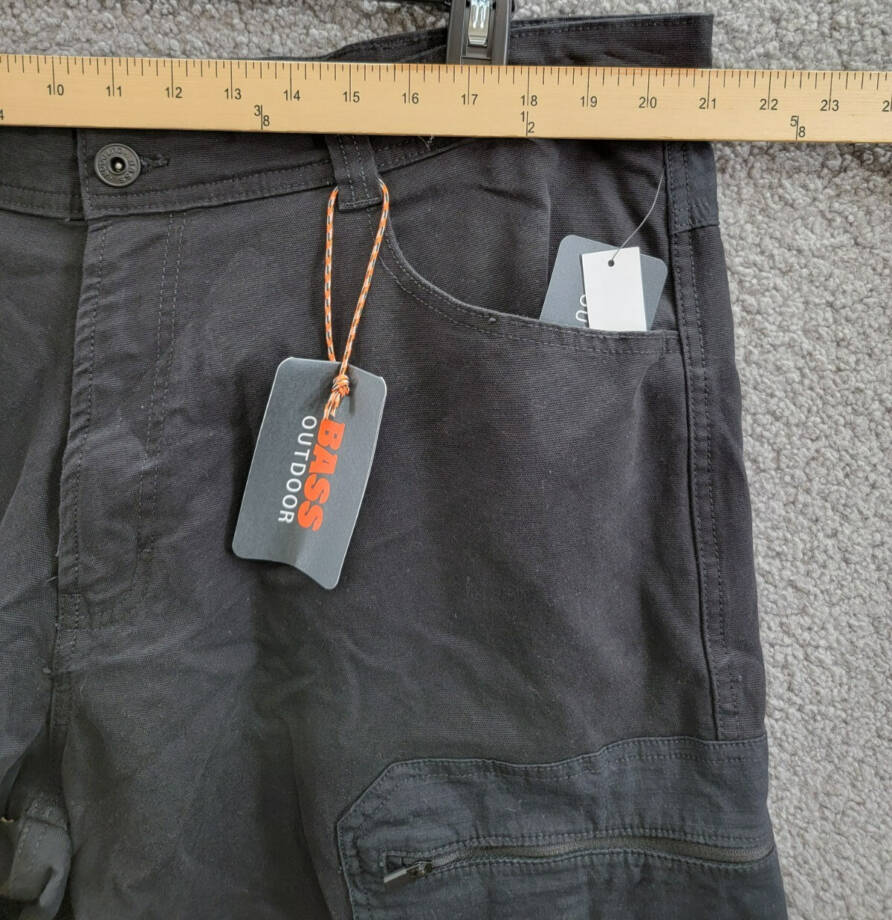 BASS OUTDOOR Worker Cargo 9" Shorts Men's 40 Caviar Zipped Pockets Button Zip