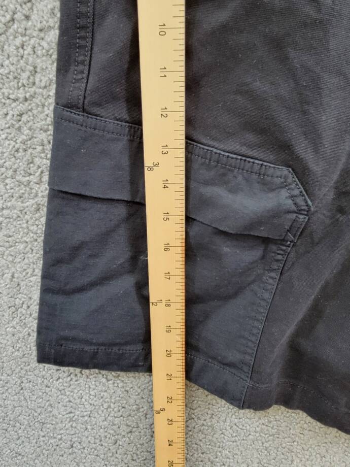 BASS OUTDOOR Worker Cargo 9" Shorts Men's 40 Caviar Zipped Pockets Button Zip