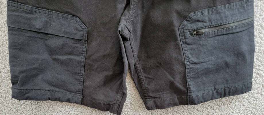 BASS OUTDOOR Worker Cargo 9" Shorts Men's 28 Caviar Zipped Pockets Button Zip