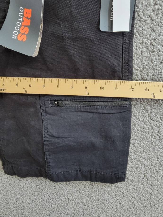 BASS OUTDOOR Worker Cargo 9" Shorts Men's 28 Caviar Zipped Pockets Button Zip