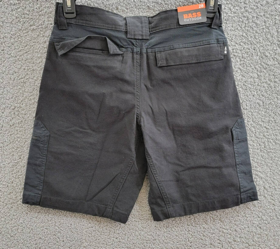 BASS OUTDOOR Worker Cargo 9" Shorts Men's 28 Caviar Zipped Pockets Button Zip
