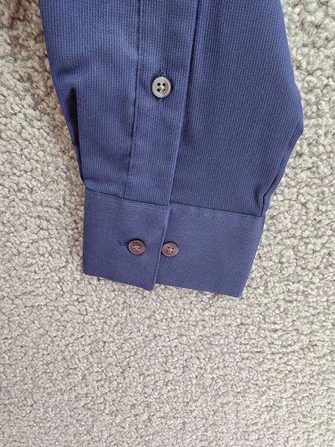 Van Heusen Stain Shield Regular Fit Dress Shirt Men's 15-15.5 34-35 Navy L/S