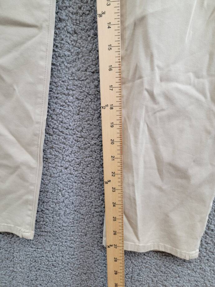 AG Caden Straight Pants Women's 31 Cream Froth Solid Pockets Button Zip Closure