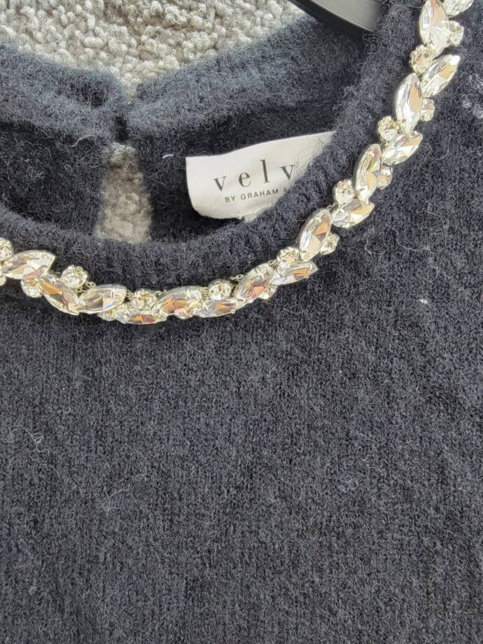 Velvet by Graham & Spencer Layton Rhinestone Top Women's M Black Wool Blend S/S