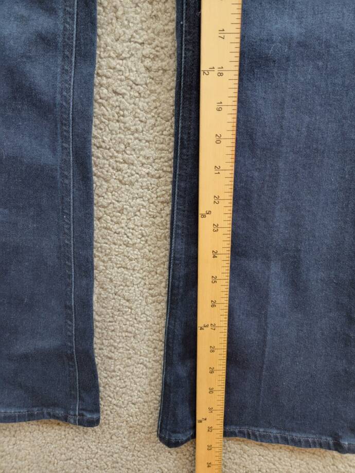 Paige Laurel Canyon High Rise Flare Jeans Women's 26 Manifesto Denim Button Zip