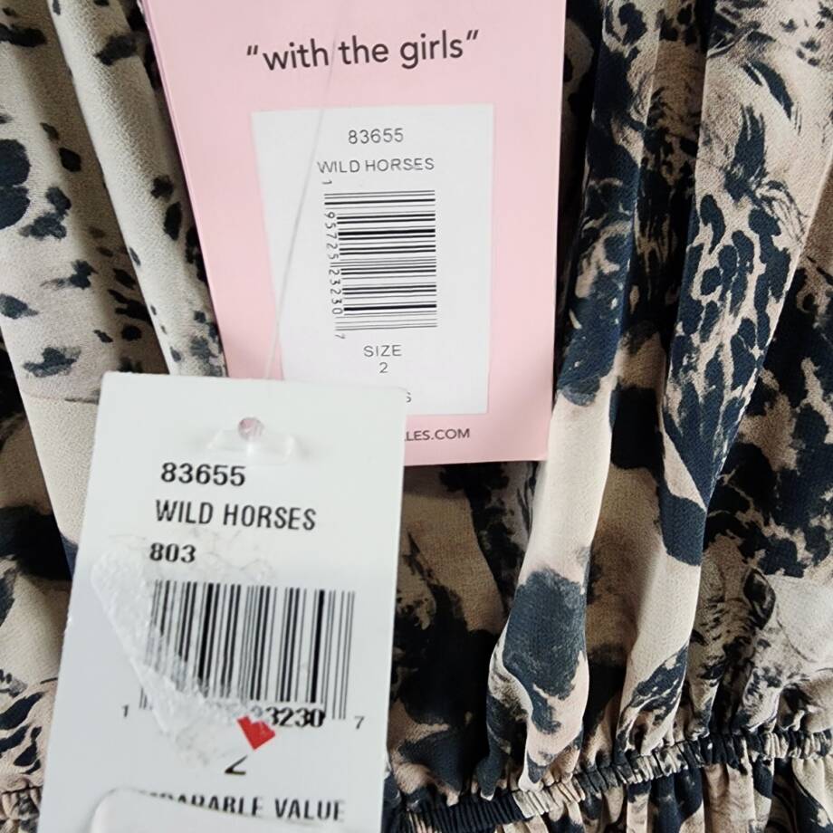 Avec Les Filles Tiered Printed Maxi Dress Women's 2 Wild Horses Square Neck L/S