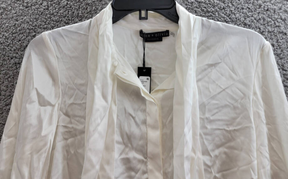 Alice + Olivia Lloyd Stretch Blouse Women's S Off White Round Neck Long Sleeves~