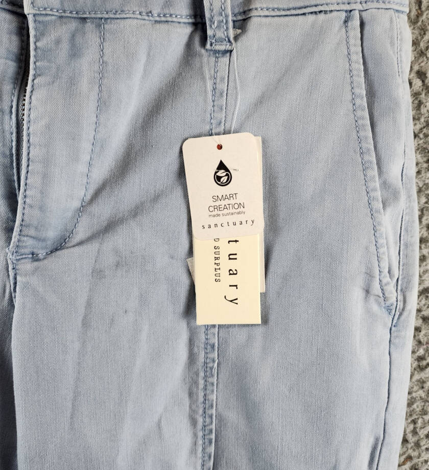 Sanctuary Rebel Cropped Mid-Rise Cargo Pants Womens 27 Ultra Pale Button Closure