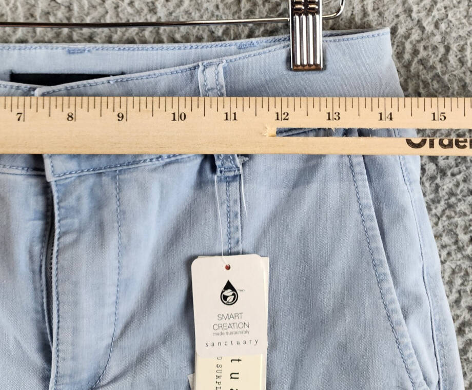 Sanctuary Rebel Cropped Mid-Rise Cargo Pants Womens 27 Ultra Pale Button Closure