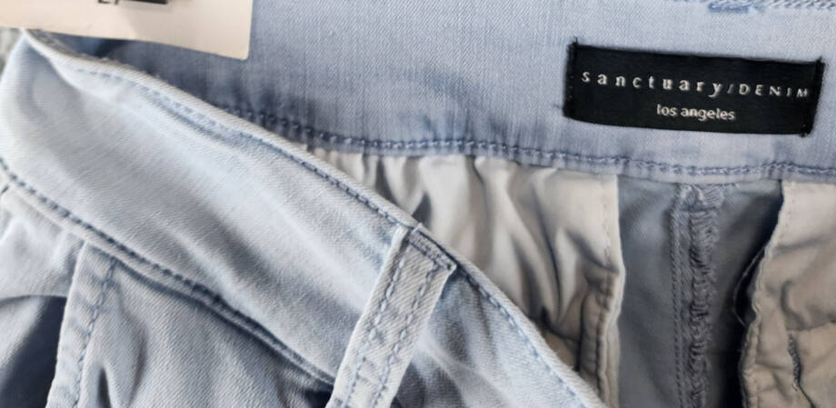 Sanctuary Rebel Cropped Mid-Rise Cargo Pants Womens 27 Ultra Pale Button Closure