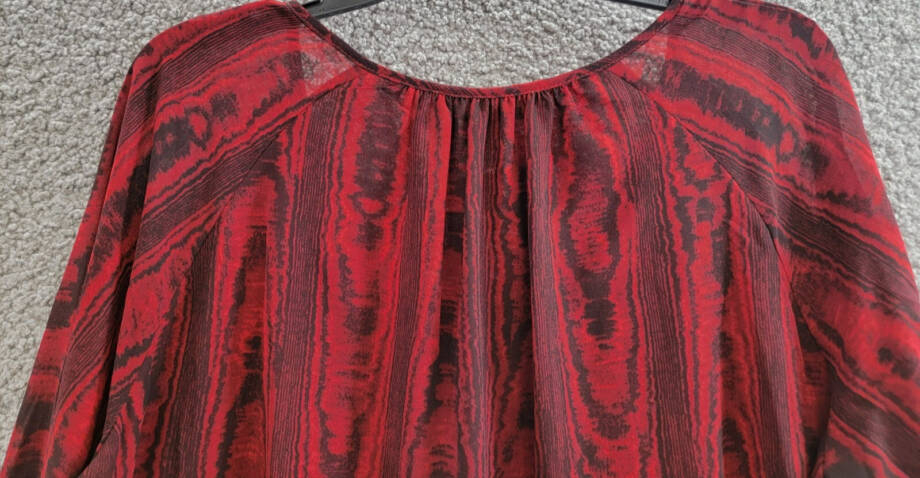 MICHAEL Michael Kors Tie-Neck Top Women's M Rhubarb Printed Long Sleeve Pullover