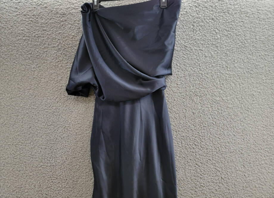 Amsale Off-Shoulder Draped Maxi Dress Women's 0 Navy Solid Back Zip Closure