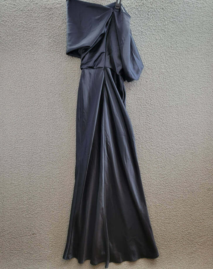 Amsale Off-Shoulder Draped Maxi Dress Women's 0 Navy Solid Back Zip Closure