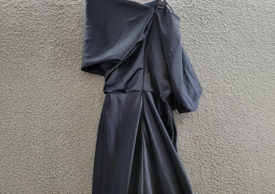 Amsale Off-Shoulder Draped Maxi Dress Women's 0 Navy Solid Back Zip Closure