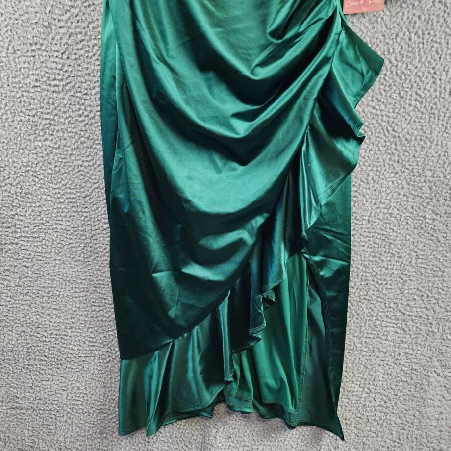 Emerald Sundae Trendy Plus Size Ruffled Midi Dress Women's 18 Hunter Sleeveless~