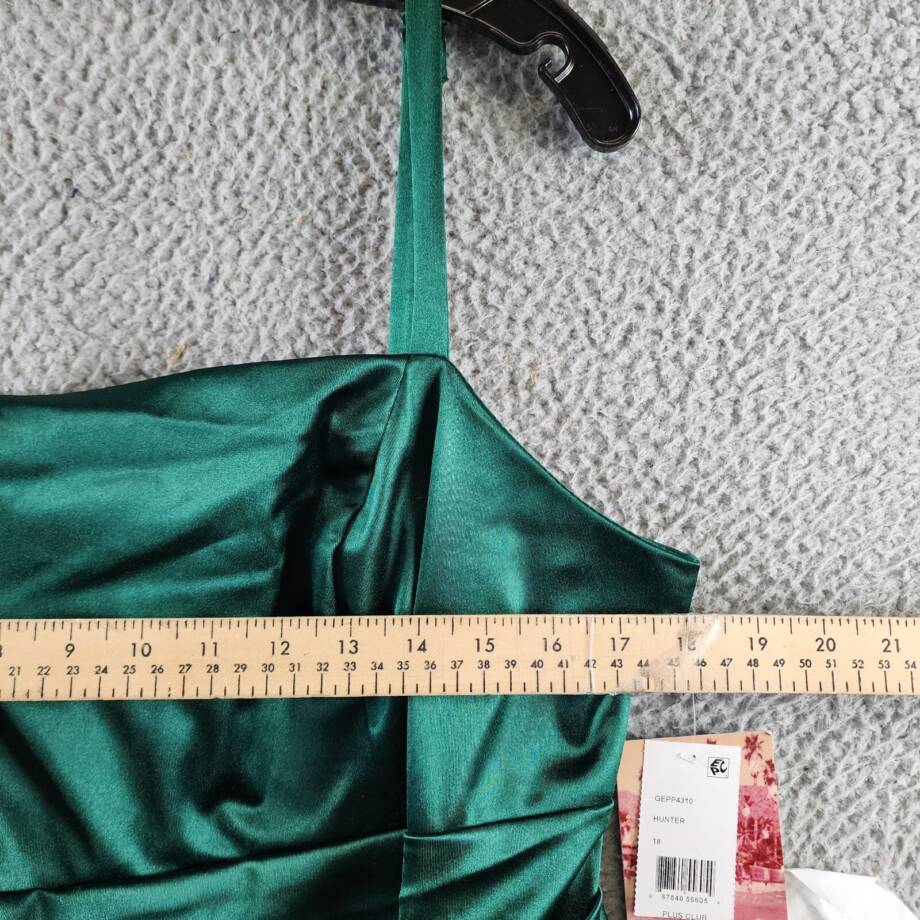 Emerald Sundae Trendy Plus Size Ruffled Midi Dress Women's 18 Hunter Sleeveless~