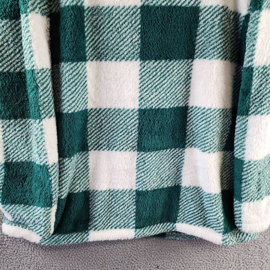 White Mark Plaid Shacket Women's 2XL Green/White Full Front Button Closure L/S