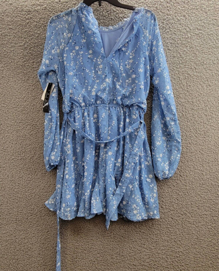 Trixxi Long-Sleeve Tied-Waist Dress Juniors' M Blue/Ivory Tie Waist Back Button