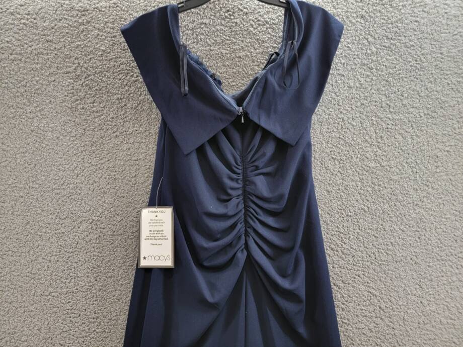 XSCAPE Floral-Trim Off-The-Shoulder Gown Women's 16 Navy Pleat Back Zip Closure