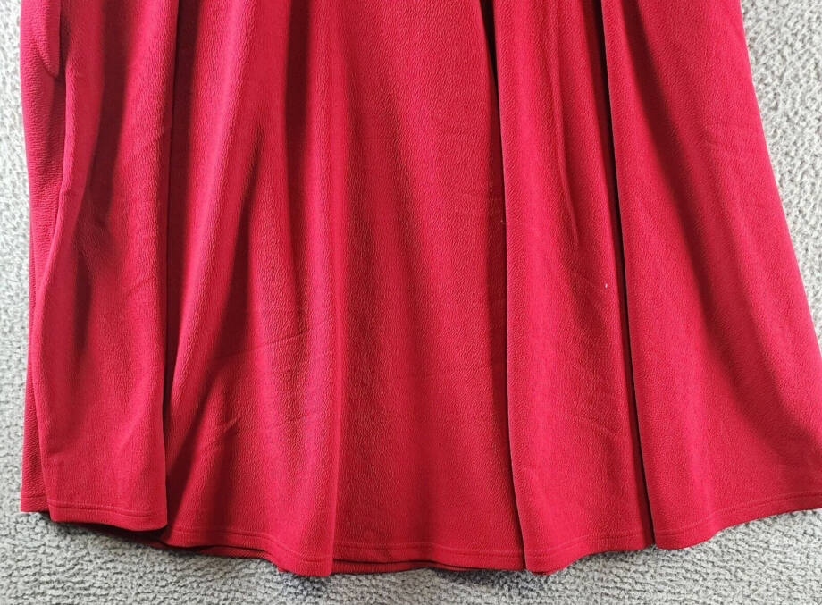 White Mark Plus Size Flared Midi Skirt Women's 1XL Red Pull On Style 2 Pockets