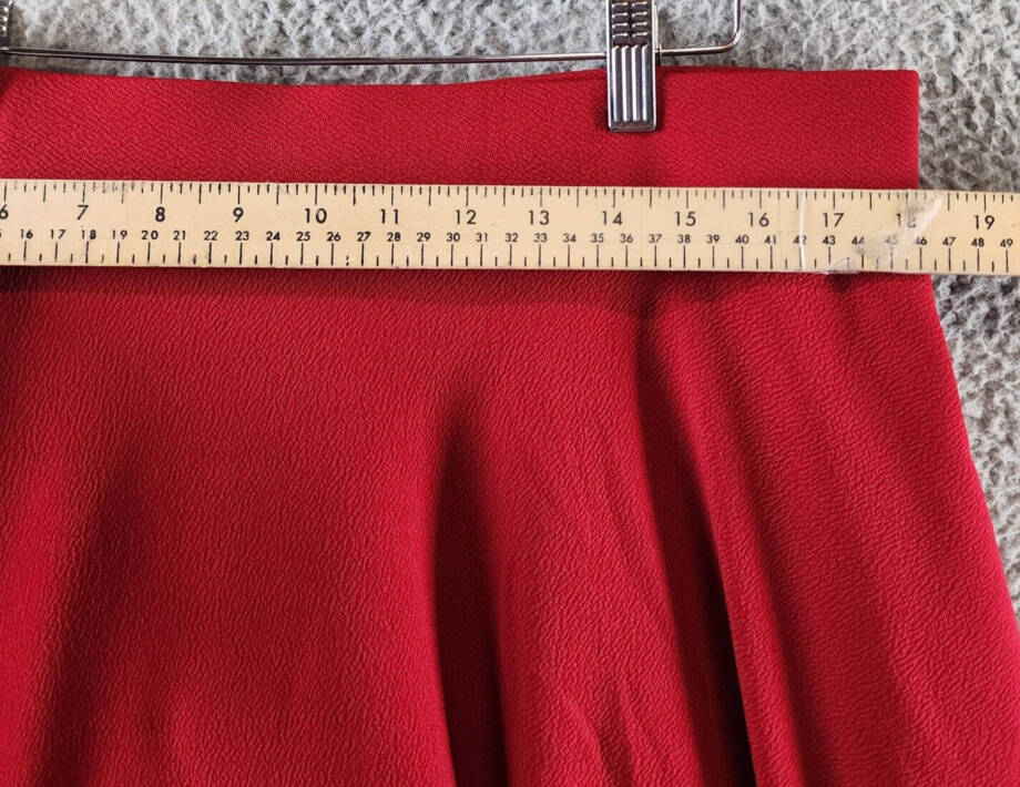 White Mark Plus Size Flared Midi Skirt Women's 1XL Red Pull On Style 2 Pockets