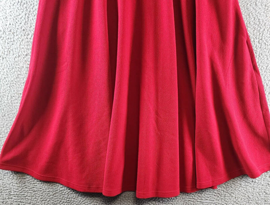 White Mark Plus Size Flared Midi Skirt Women's 1XL Red Pull On Style 2 Pockets