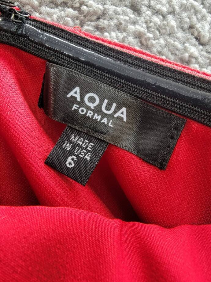 AQUA Strapless Scuba Bow Gown Women's 6 Red Solid Straight Neck Back Zip Closure