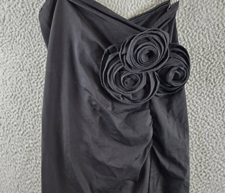 Another Mode Side Slit Rose Applique Skirt Women's L Black Ruched Elastic Waist