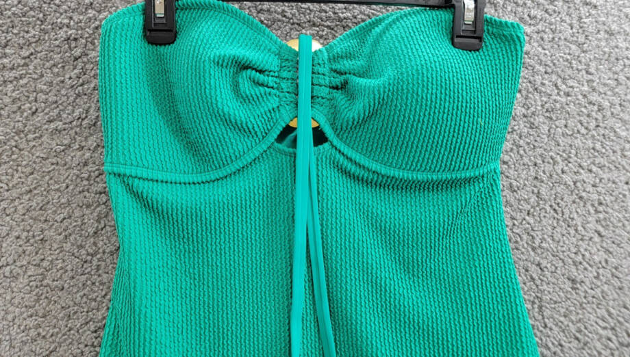 Bleu Rod Beattie Textured Halter One Piece Swimsuit Women's 14 Laguna Tie Neck