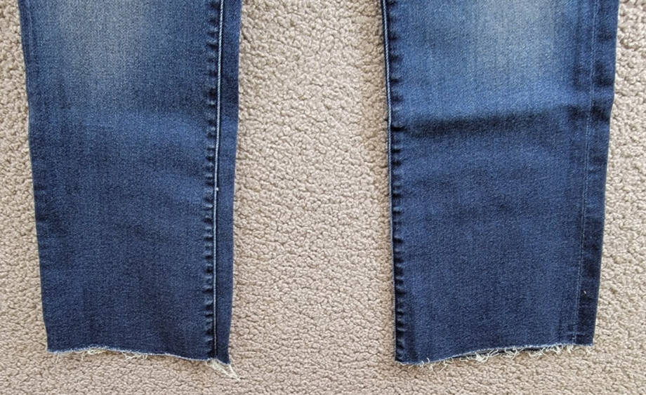 MOTHER The Outsider High Rise Ankle Fray Flare Jeans Women's 32 Uncharted Button