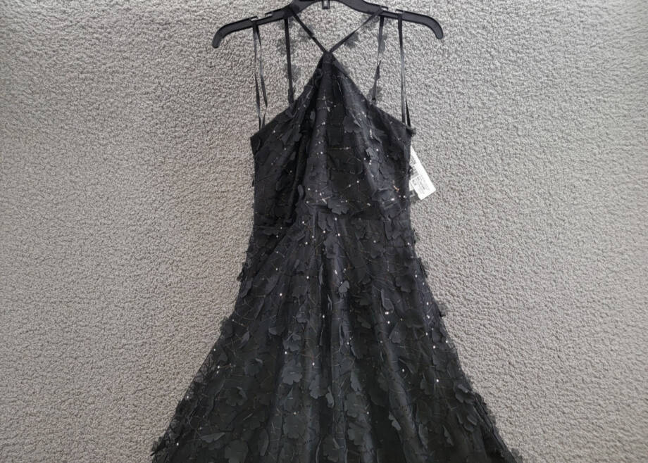 Eliza J 3D Floating Flowers Sequined Mesh Halter Gown Women's 0 Black Adjustable