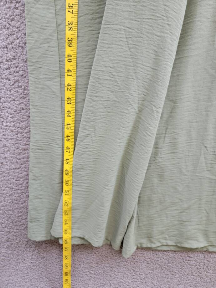 VINCE CAMUTO Flutter Sleeve Crop Wide Leg Jumpsuit Women's L Olive Mist Zip Back