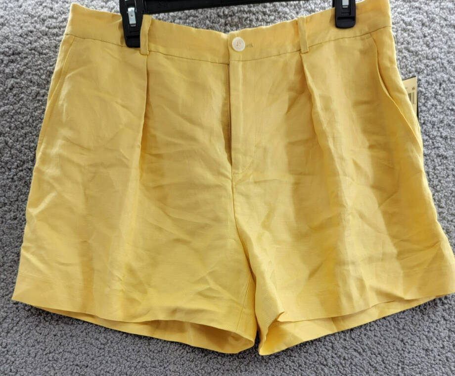 Lauren Ralph Lauren Pleated Linen Blend Shorts Women's 10 Primrose Yellow Solid