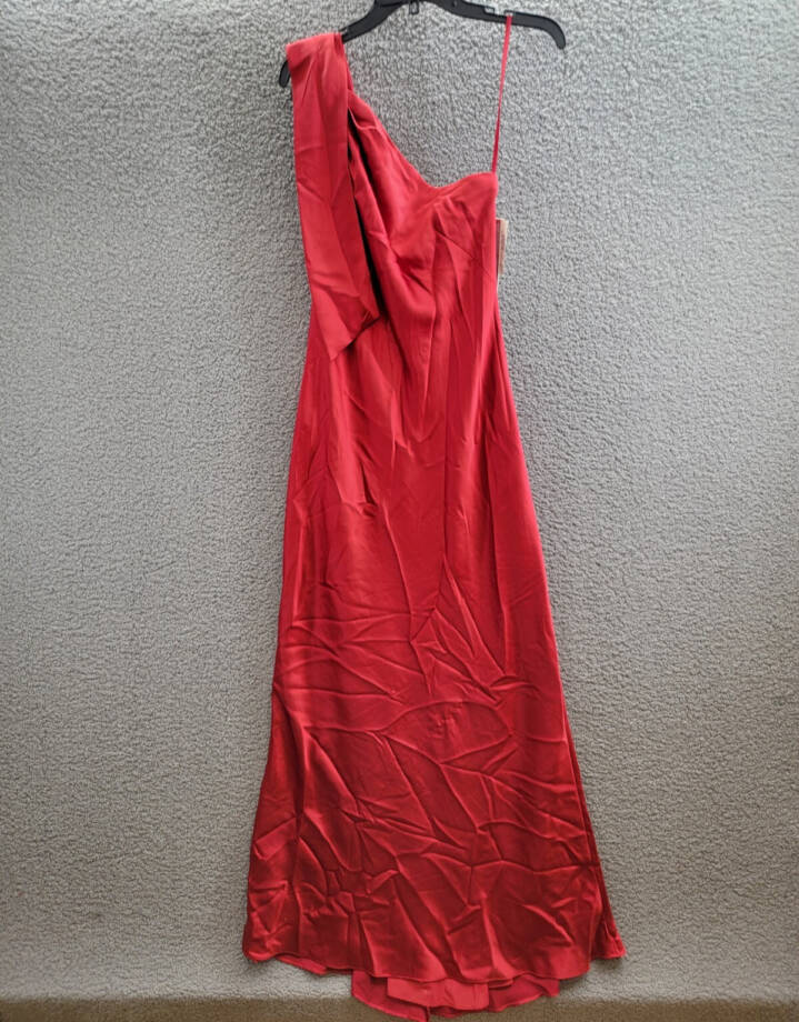 AQUA Satin One Shoulder Gown Women's 2 Red Asymmetric Neck Side Zip Closure