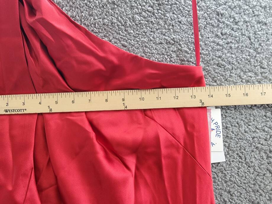 AQUA Satin One Shoulder Gown Women's 2 Red Asymmetric Neck Side Zip Closure