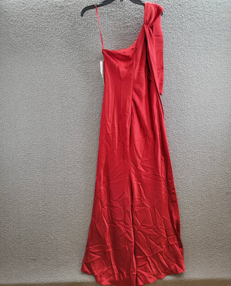 AQUA Satin One Shoulder Gown Women's 2 Red Asymmetric Neck Side Zip Closure