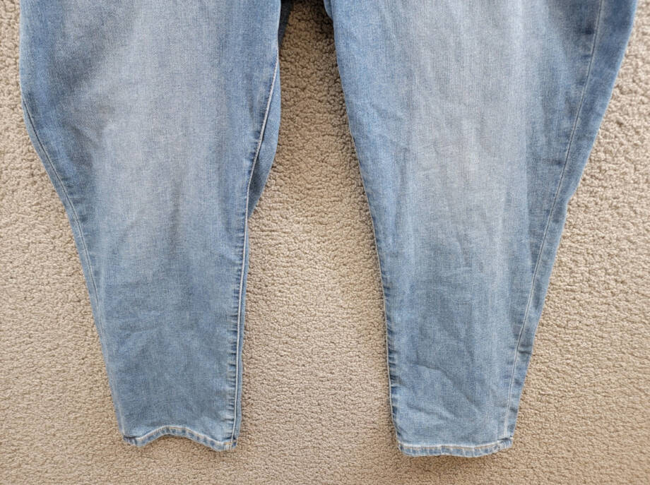 Tommy Hilfiger Plus Size TH Flex Waverly Jeans Womens 22W Chesapeake Wash Button