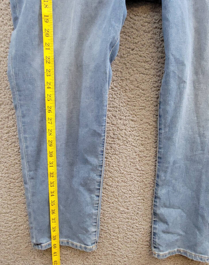 Tommy Hilfiger Plus Size TH Flex Waverly Jeans Womens 22W Chesapeake Wash Button