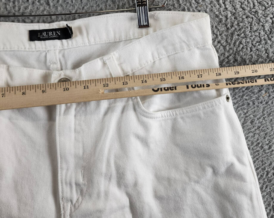 Lauren Ralph Lauren Relaxed Tapered Ankle Jeans Women's 12 White Button Closure