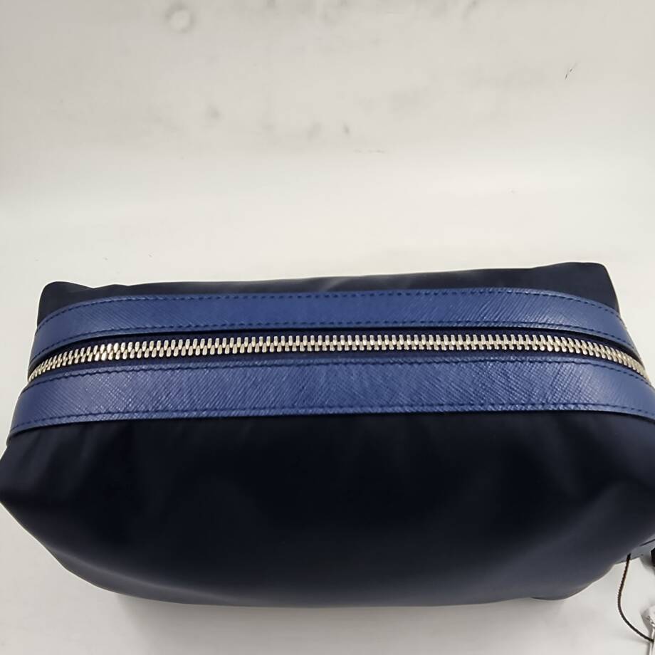 The Men's Store at Bloomingdale's Nylon & Leather Toiletry Bag Navy Zip Top