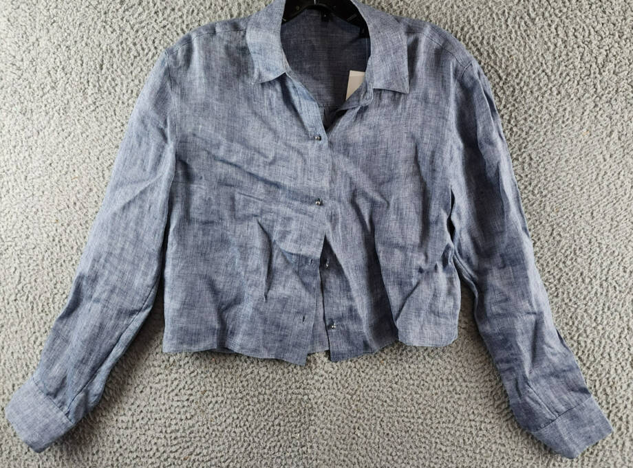 Theory Long-Sleeve Tapered Hemp Crop Shirt Women's P Chambray Button Closure