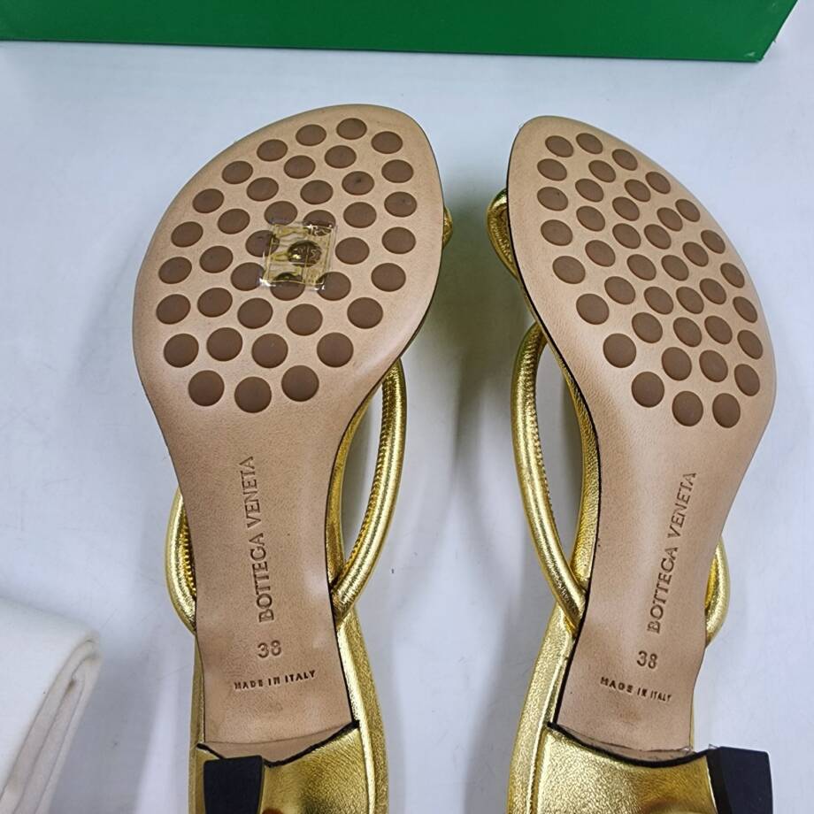 Bottega Veneta Kitten Heel Blink Mule Sandals Women's 38/8 US Gold Slip On