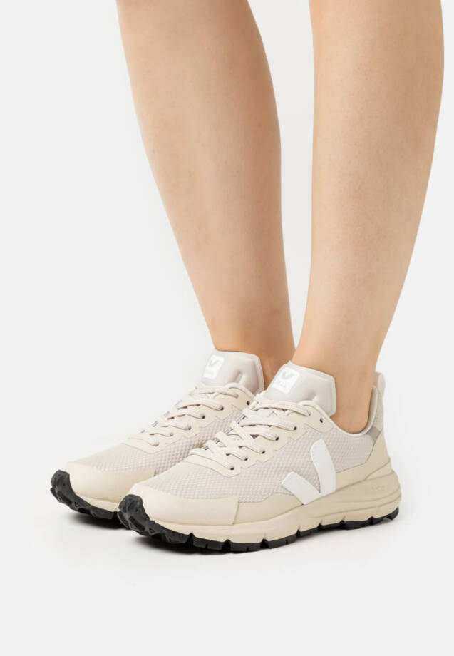 Veja Dekkan Mesh Low Top Sneakers Women's 6US Natural White Round Roe Lace Up