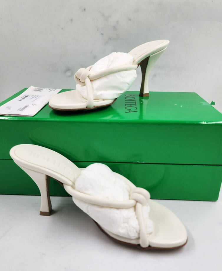 Bottega Veneta Blink 80 Leather Mules Women's 35.5/5.5 White Open Toe Slip On