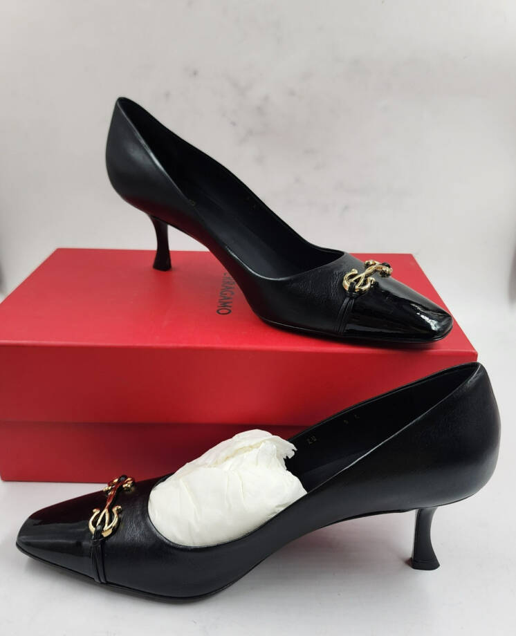 FERRAGAMO Bria Embellished Leather Pumps Women's 9 Black Pointed Toe Slip On
