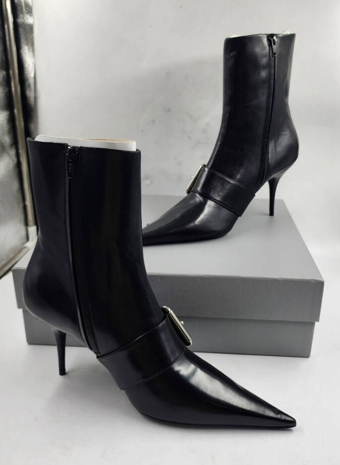 Balenciaga Knife Belted M80 Booties Women's 41/11US Black Pointed Toe Side Zip