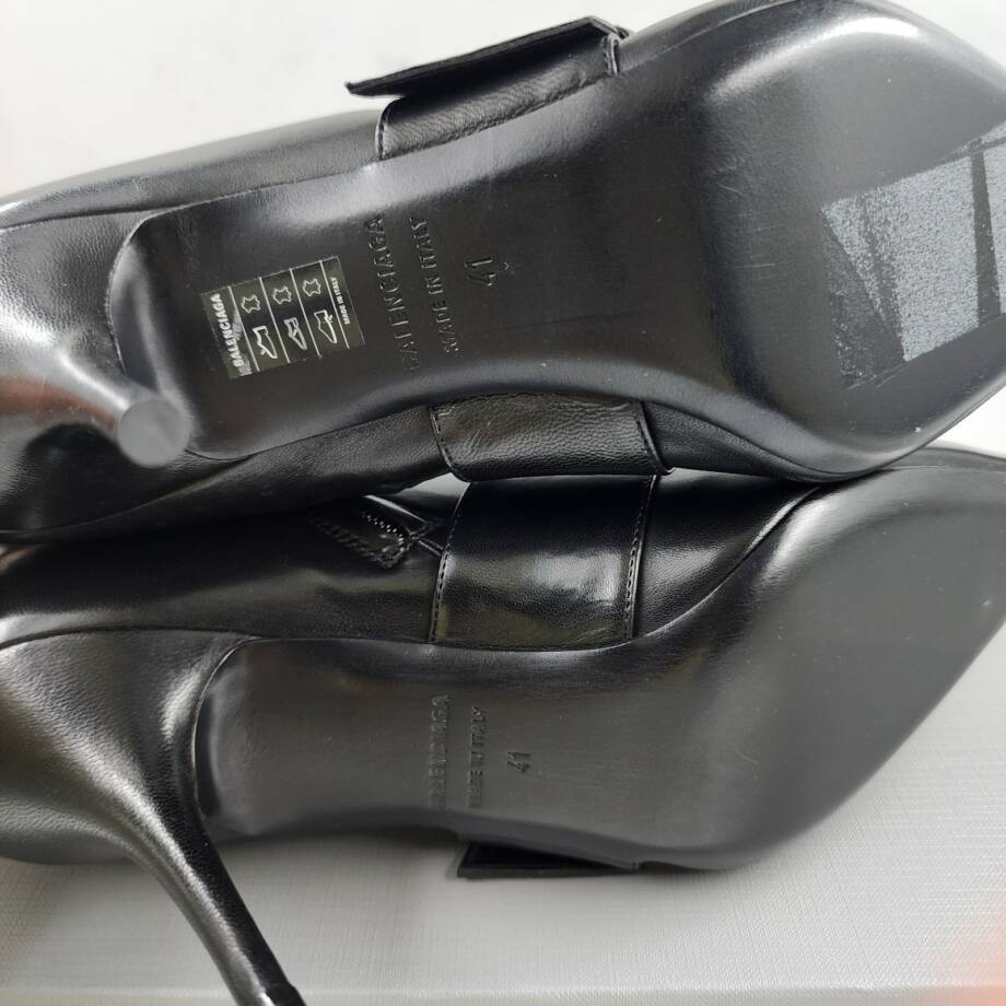 Balenciaga Knife Belted M80 Booties Women's 41/11US Black Pointed Toe Side Zip